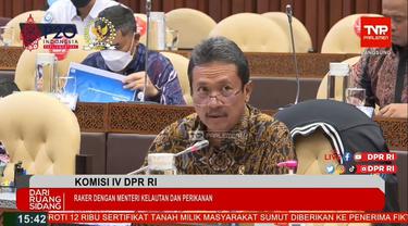 Menteri Kelautan dan Perikanan Sakti Wahyu Trenggono saat menggelar rapat dengan DPR