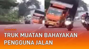 Video truk berjalan oleng di jalan raya mengundang perhatian.