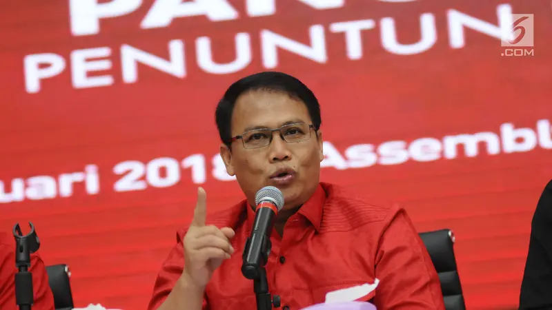 Nyatakan Siap Dampingi Gus Ipul, Ahmad Basarah Dipeluk Sekjen PDIP