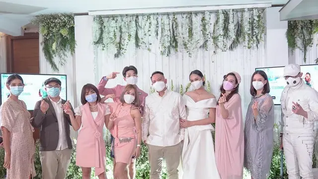 6 Momen Lamaran Vicky Prasetyo dan Kalina Ocktaranny, Penuh Kebahagiaan