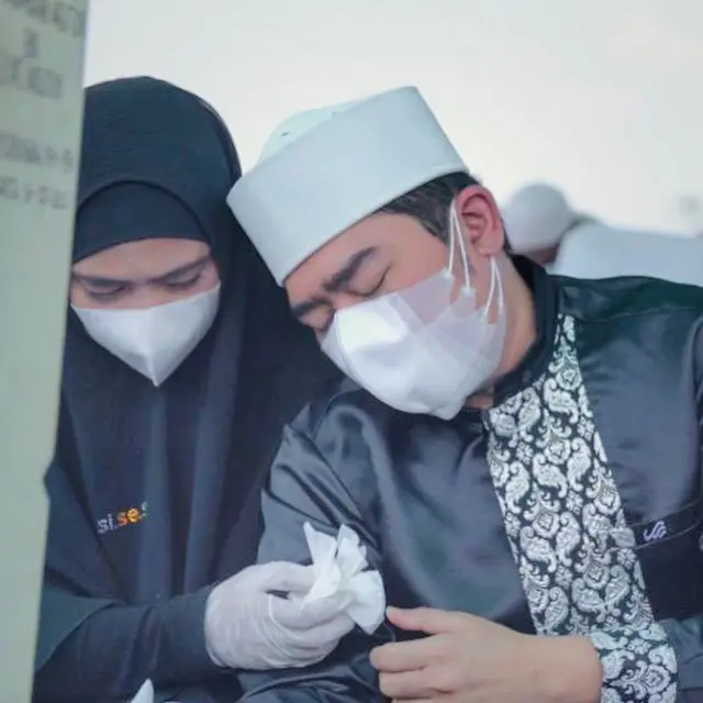 Ustaz Solmed. (Foto: Dok. Instagram @apriljasmine85)