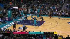 Berita video game recap NBA 2017-2018 antara Chicago Bulls melawan Charlotte Hornets dengan skor 119-111.