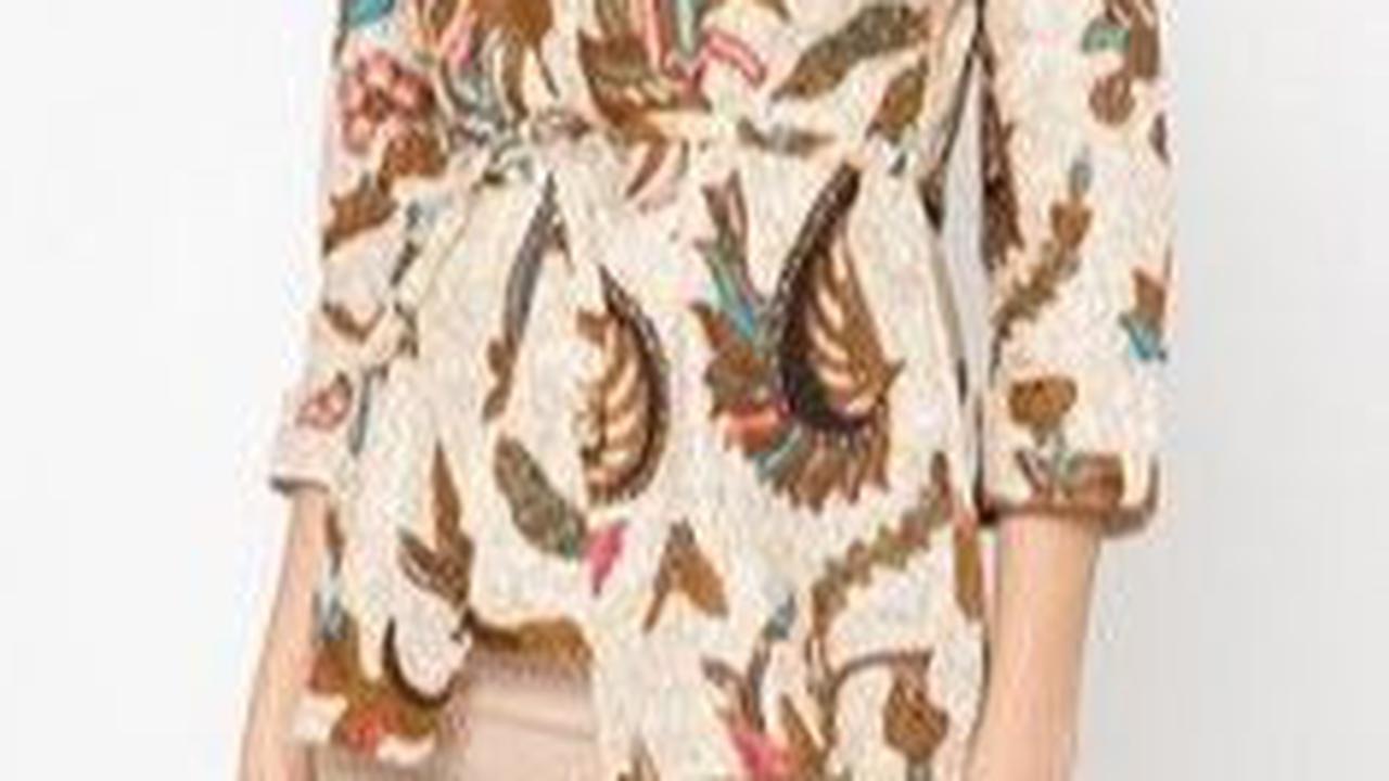 <b>Blouse Lengan Panjang untuk ke Kantor</b>