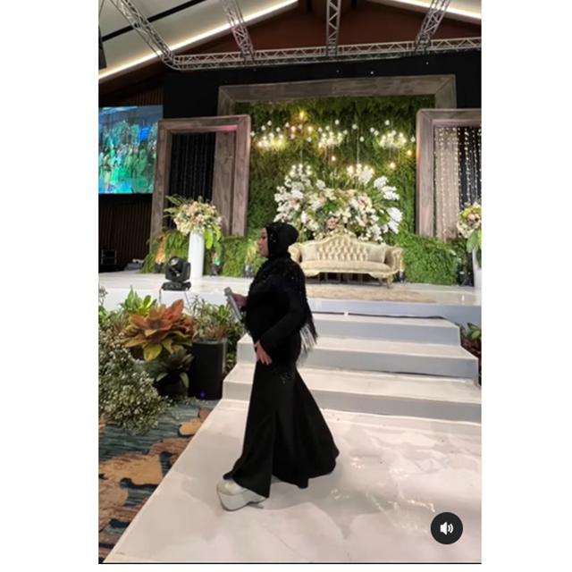 6 Potret Terbaru Melly Goeslaw Usai Operasi Bariatrik, Turun 6 Kg dalam 9 Hari