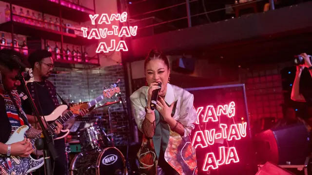 Sony Music menampilkan musisi-musisi di bawah asuhannya dalam showcase Yang Tau Tau Aja.