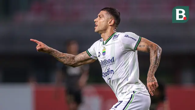 Foto: Gol Telat Ciro Alves ke Gawang Bhayangkara FC Bawa Persib Bandung Raih Tiga Poin