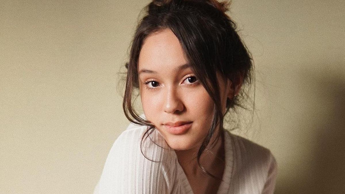 5 Potret Yasmin Napper, Penyanyi Cantik yang Bermain Sinetron Love ...
