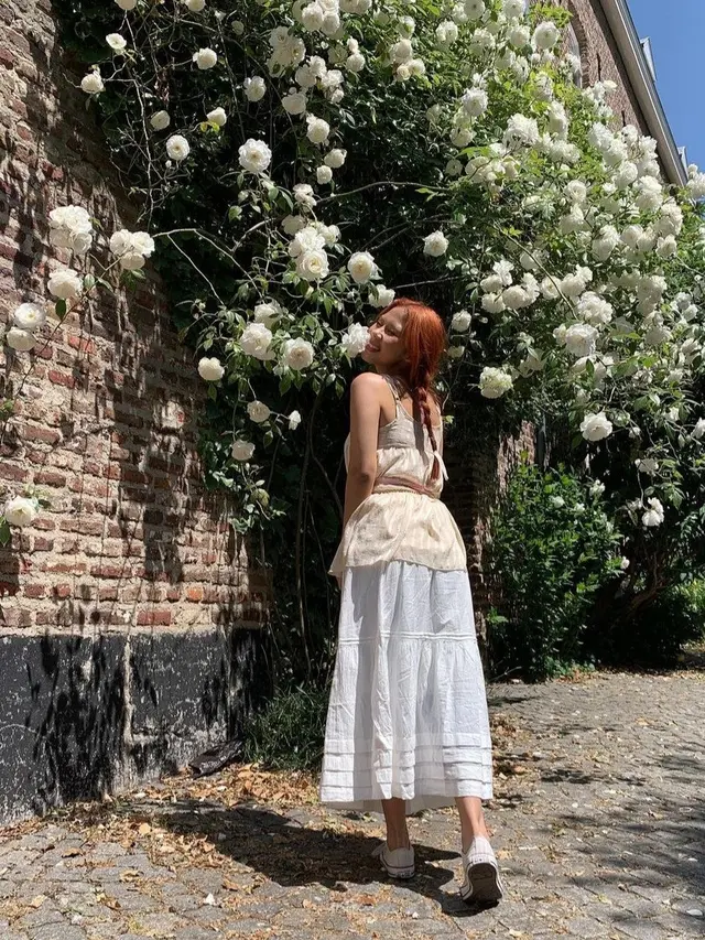 Ide Outfit Nadine Amizah