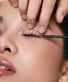 Tak perlu ke salon kecantikan, bulu mata bisa selalu on point dengan maskara lash lift di rumah (Lash Boss)