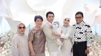 Potret Kedekatan Syahrini dengan Ayah dan Ibu Mertua, Kompak di Berbagai Kesempatan