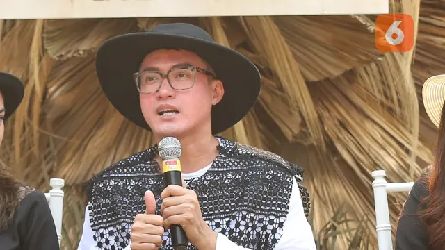 [Fimela] Barli Asmara Rilis Koleksi Monokrom