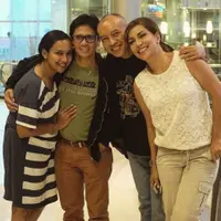 Soraya Haque dan Ekkie Soekarno bersama Shahnaz Haque dan Gilang Ramadhan (Instagram/@sorayahaque)