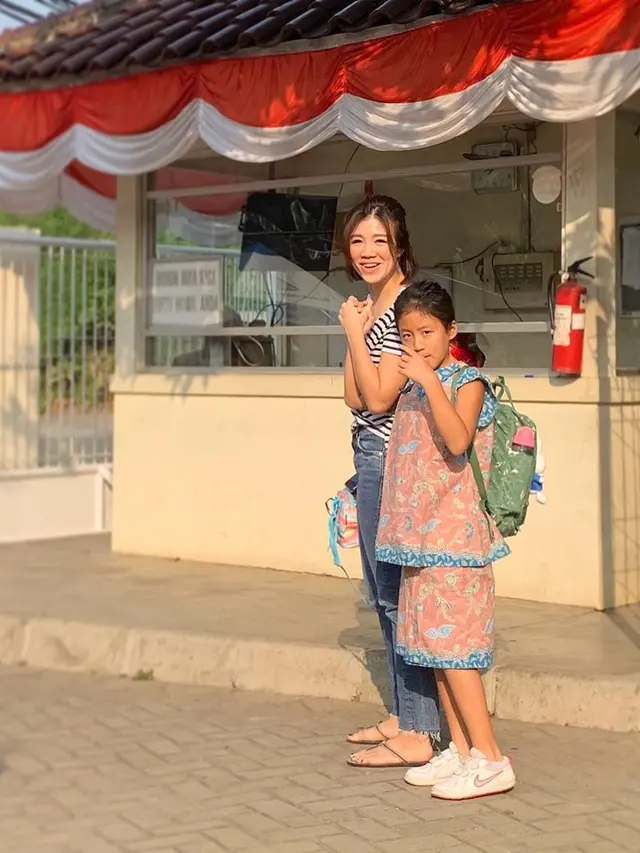 6 Seleb Tanah Air Ini Besarkan Anaknya yang Berkebutuhan Khusus, Penuh Semangat