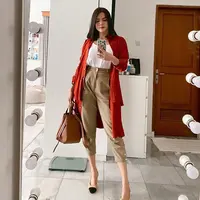Kabar bahagia datang dari Alice Norin di tengah kondisi yang dipanikan dengan pandemi virus corona. Lewat akun Instagramnya, Alice mengumumkan kalau sekarang ini dirinya tengah mengandung anak kedua. (Instagram/alicenorin)