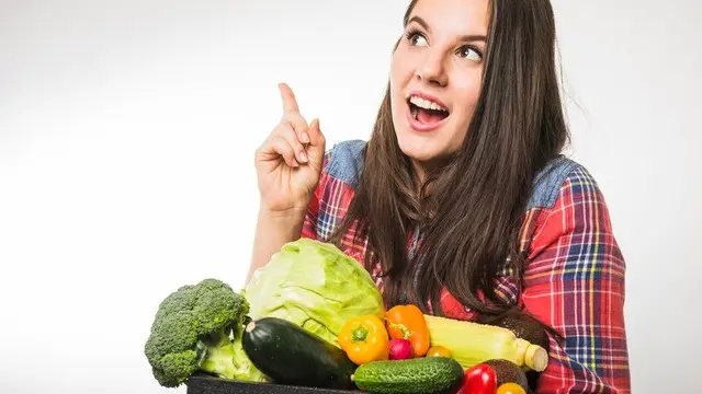 Sayur dan Buah yang Wajib Dikonsumsi Setiap Hari (Foto/Sumber: Freepik)