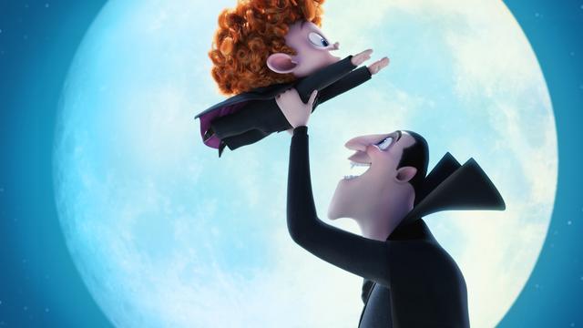 Trailer Hotel Transylvania 2 Tampilkan Identitas Cucu Dracula Showbiz Liputan6 Com Tartakovsky's latest visit with dracula and mavis affords slight improvements over its predecessor, especially in terms of comedic restraint; trailer hotel transylvania 2 tampilkan