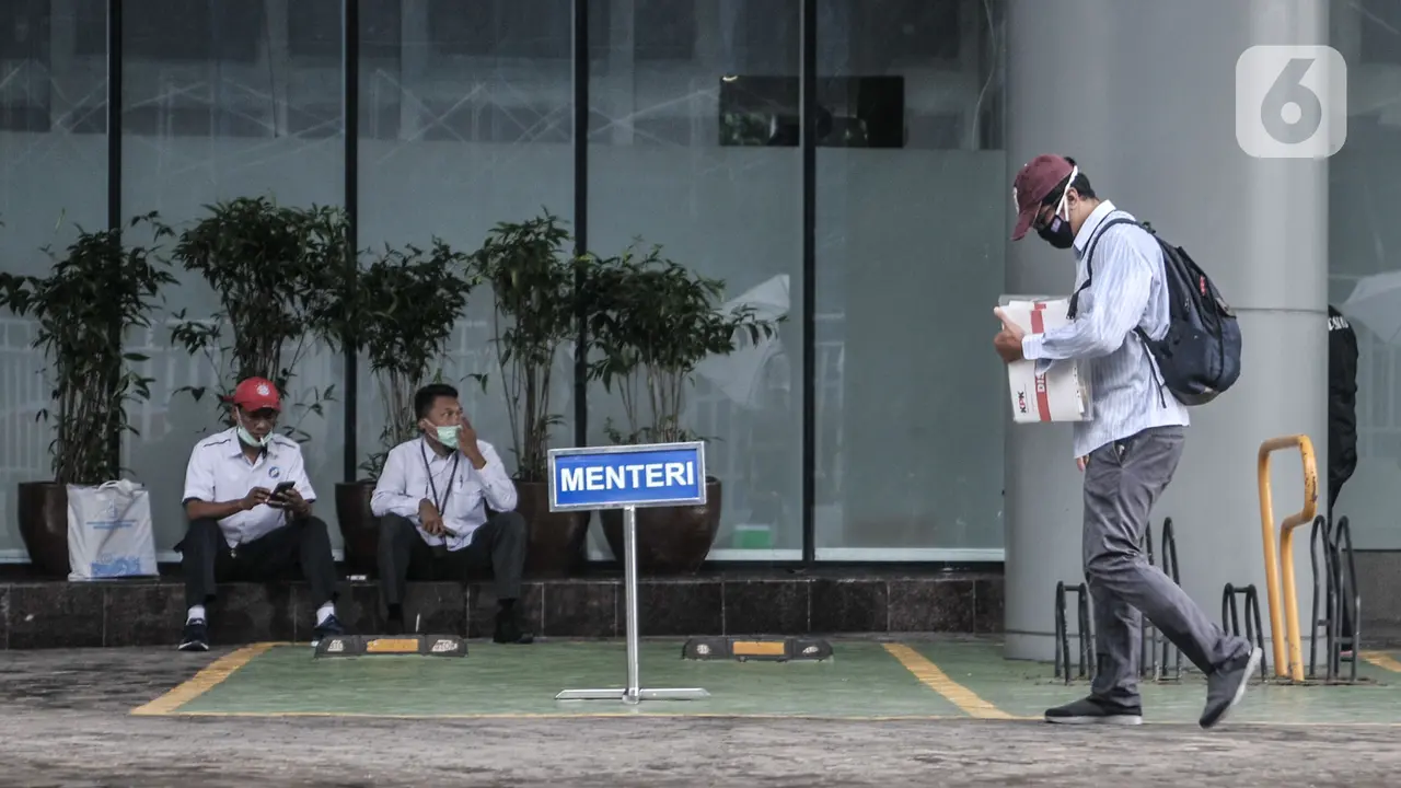 Edhy Prabowo Ditangkap, Penyidik KPK Datangi Gedung KKP