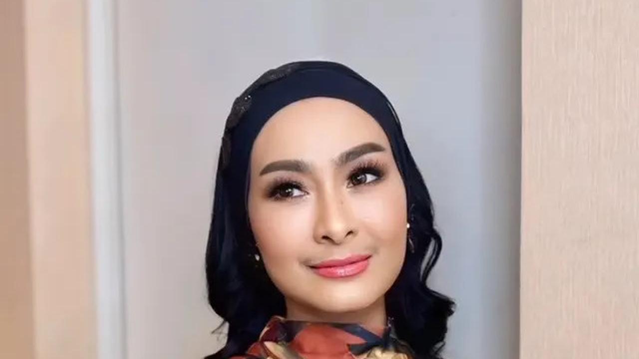 Iis Dahlia Ingin Melihat Anak Menikah, Khawatir Kalau Ajal Lebih Cepat Menjemput