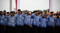 PNS harus berdiri di atas semua golongan, netral dari kepentingan politik dan tidak boleh ditarik-tarik untuk memenuhi kepentingan parpol.