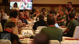 KSAD Jenderal TNI Mulyono memberikan sambutan dalam tatap muka dengan pemimpin redaksi media massa nasional di Balai Kartini, Jakarta, Rabu (10/8). Pertemuan ini merupakan sebuah silaturahmi antara insan media dengan TNI AD. (Liputan6.com/Faizal Fanani)