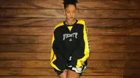 Ulang Tahun, Rihanna Pilih Gunakan Kaus Ini