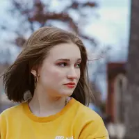 Fakta-fakta tentang perempuan berzodiak Taurus yang kerap kali dinilai sebagai sosok yang kuat sekaligus kalem.  | unsplash.com/ Vic