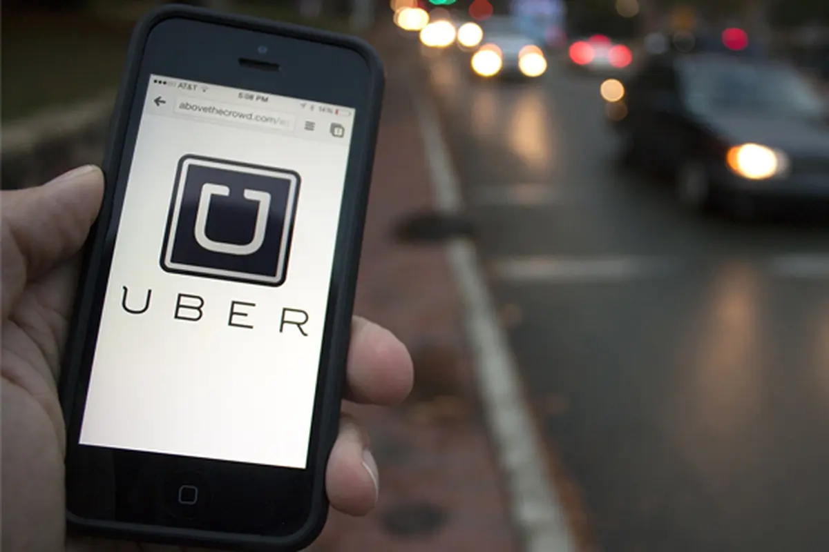 Uber Uji Coba Pembayaran Tunai di Indonesia