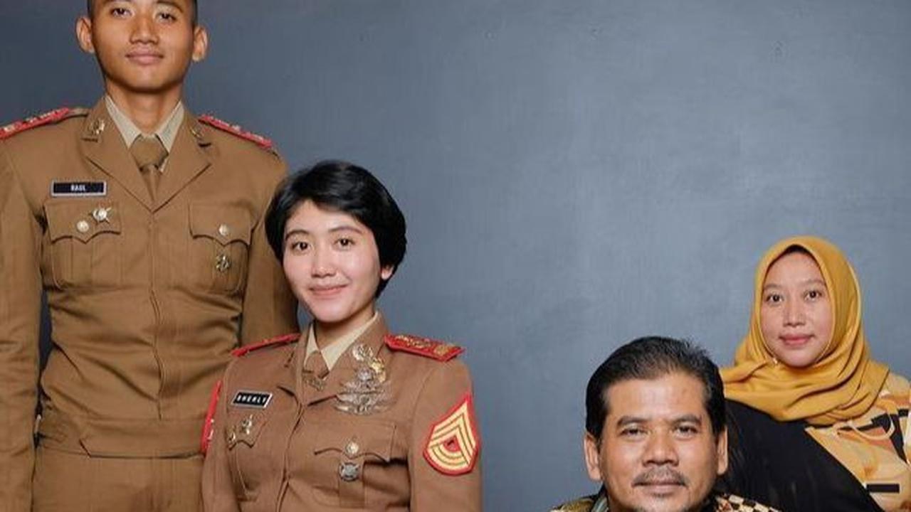 Sama-sama Jadi Taruna AAU dengan Adiknya