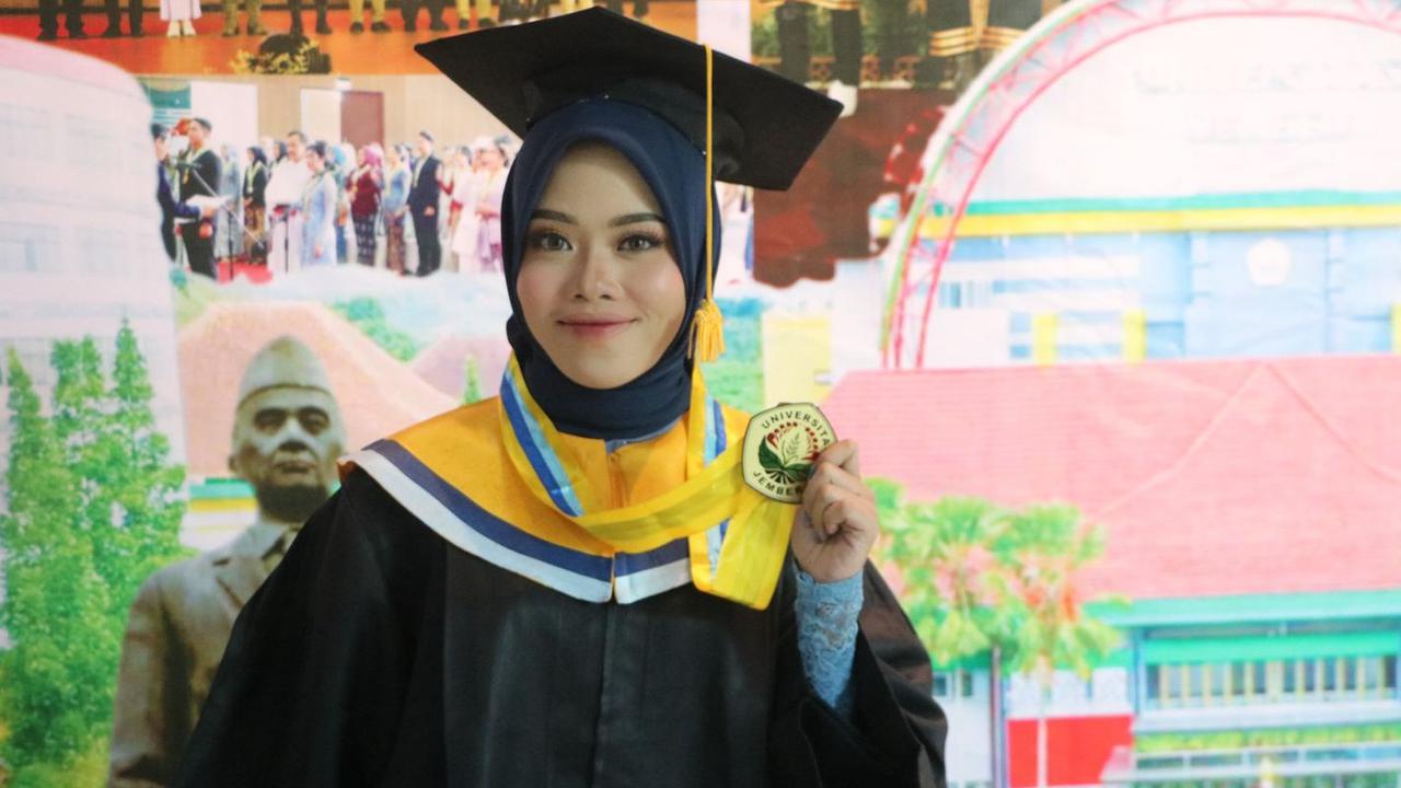 Perjuangan Holifatul Jannah, Anak Petani Sederhana yang Mampu Kejar Mimpi Jadi Sarjana