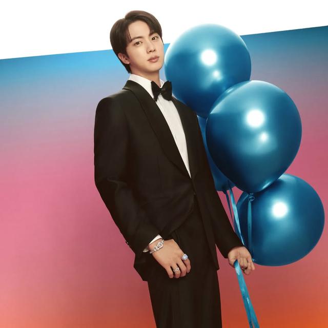 Momen Jin BTS Donasi Rp 1,1 Miliar. (instagram/jin)