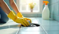 Cara Membersihkan Lubang Pembuangan Kamar Mandi yang Berbau