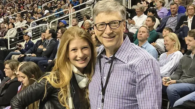 Bill Gates dan putrinya, Jennifer Katherine Gates. (Instagram/ jenniferkgates)