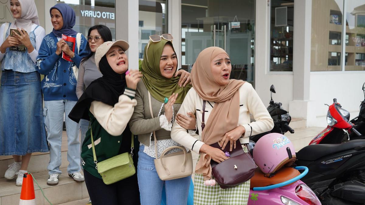 Series Di Luar Nurul Tampilkan Vibes dan Kelakuan The Nuruls yang Relate