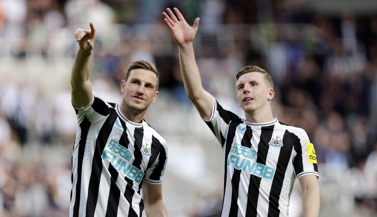 The Magpies masih terlalu perkasa bagi sang tamu yang berstatus tim promosi. (Richard Sellers/PA via AP)