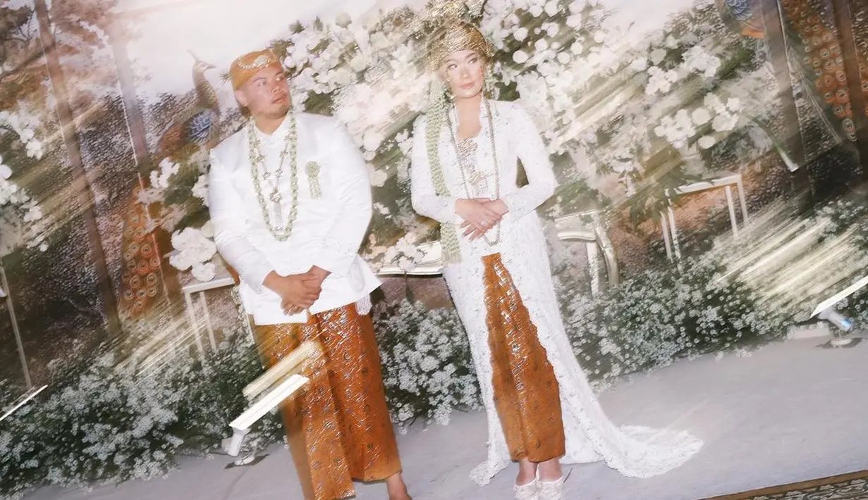 [Instagram/zanacobhita]