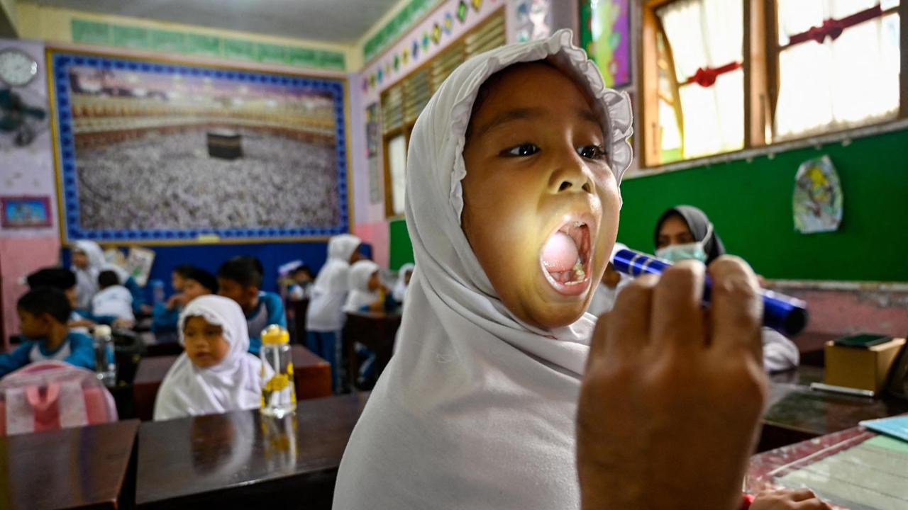 FOTO: Antusias Murid Madrasah Jalani Pemeriksaan Kesehatan Gratis
