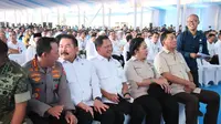 Mendagri Hadiri Panen Raya dan Pengumuman Swasembada Pangan di Karawang