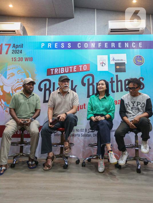 Black Brothers juga sempat merilis lagu berbahasa Papua, diantaranya Saman Doye dan Huembello. (Liputan6.com/Angga Yuniar)