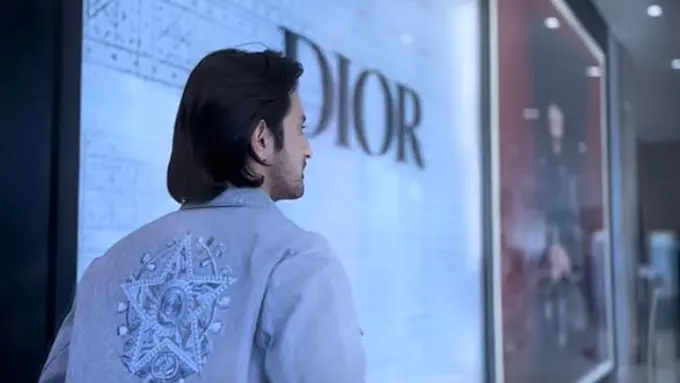 Plaza Indonesia suguhkan program Men With Style bersama Dior Men's Winter Collection 2022-2023.
