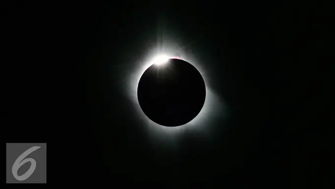 Ilustrasi Gerhana Matahari Total 2016