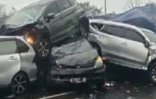 Kapolda Jabar: 17 Kendaraan Terlibat Kecelakaan Beruntun di Tol Cipularang