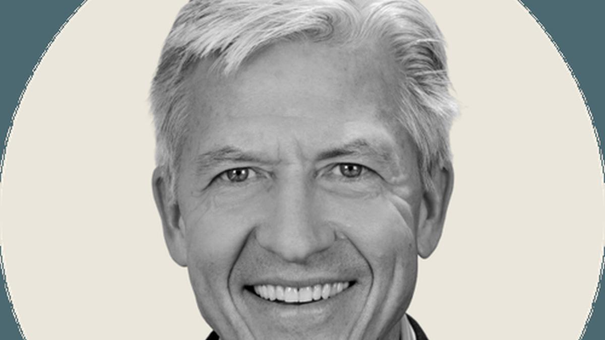 Dipuji Warren Buffett, Ini Sosok Bankir Kepercayaan Para Miliarder AS