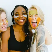 Produk yang bersifat paraben-free dapat menghindari potensi masalah kesehatan (pexels.com/Anna Shvets)