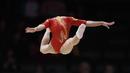 Pesenam putri Tiongkok, Yan Wang, beraksi di nomor lantai Kejuaraan Dunia Senam Artistik 2015 di Glasgow, Skotlandia, (27/10/2015). (EPA/Robert Perry)