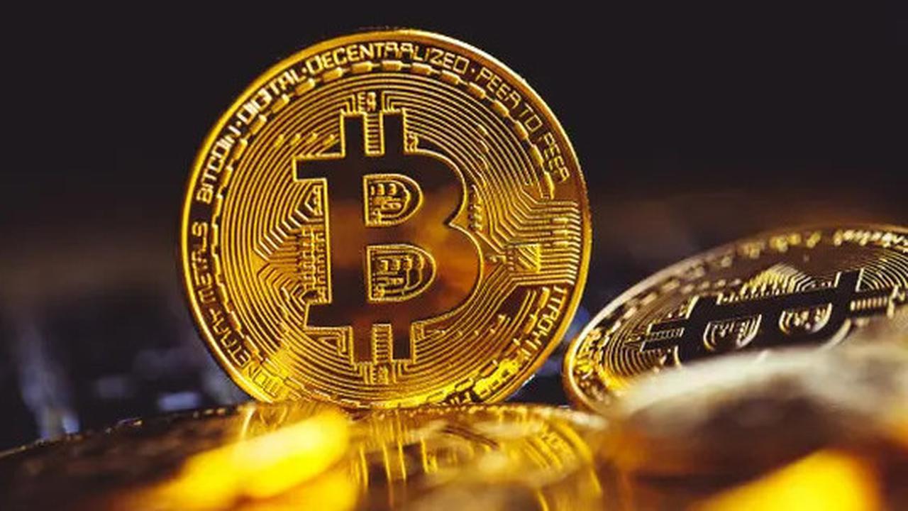 Bitcoin Mengalami Lonjakan Besar Bahkan Saingi Emas, Adakah Kaitan dengan Kemenangan Trump?