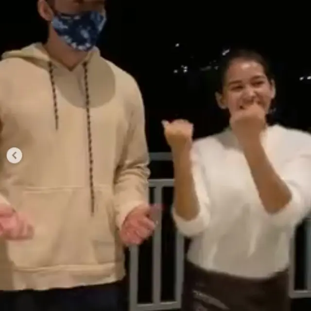 6 Momen Temu Kangen Stefan William dan Sandrinna Michelle, Melepas Rindu