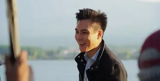 Raditya Dika, telah resmi menjadi suami Anissa Aziza menandakan ia telah resmi juga melepas statusnya sebagai Presiden Jomblo. Dan lucunya, gelar tersebut ternyata ia berikan untuk Baim Wong. (Instagram/baimwong)