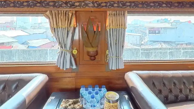 Gerbong Kereta Wisata Bali