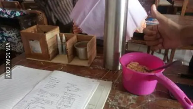 6 Potret Alih Fungsi Gayung Mandi Buat Tempat Makan Ini Nyeleneh