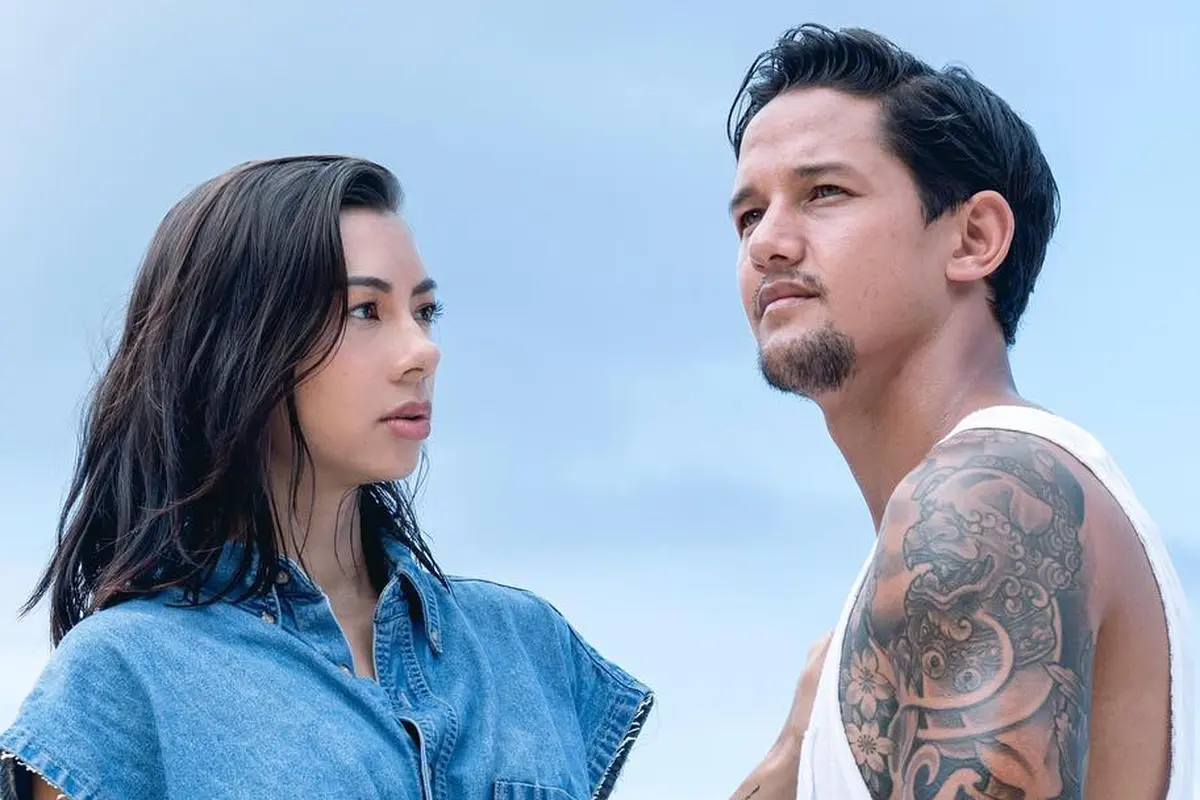 [Bintang] Bikin Baper Sejuta Umat, Ini 5 Potret Mesranya Gaya Jennifer dan Irfan Bachdim